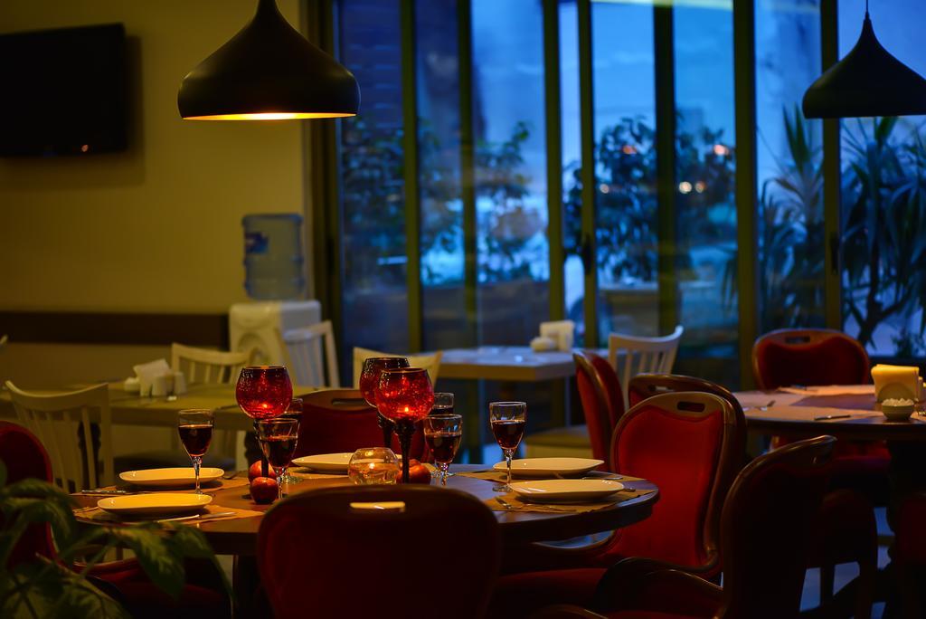 Nobel Hotel Mersin  Zewnętrze zdjęcie